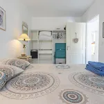 Belle Maison Bleu Azur *